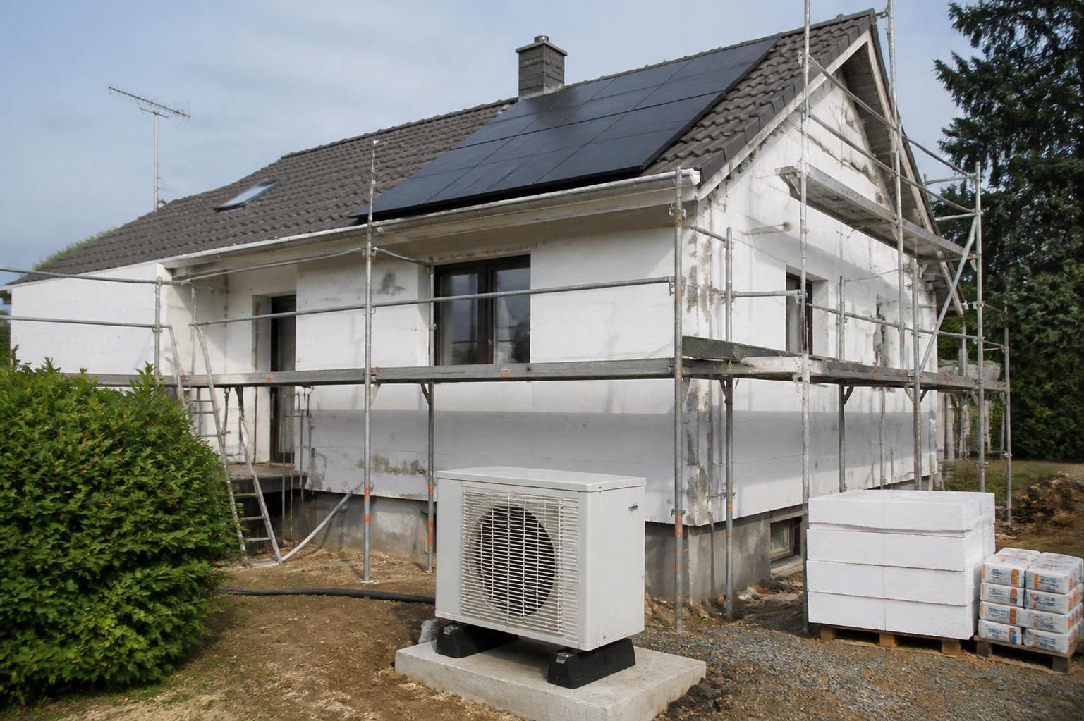 découvrez tout sur maprimerénov 2026 : les plafonds de revenus, les démarches à suivre et les travaux éligibles pour bénéficier de cette aide à la rénovation énergétique.
