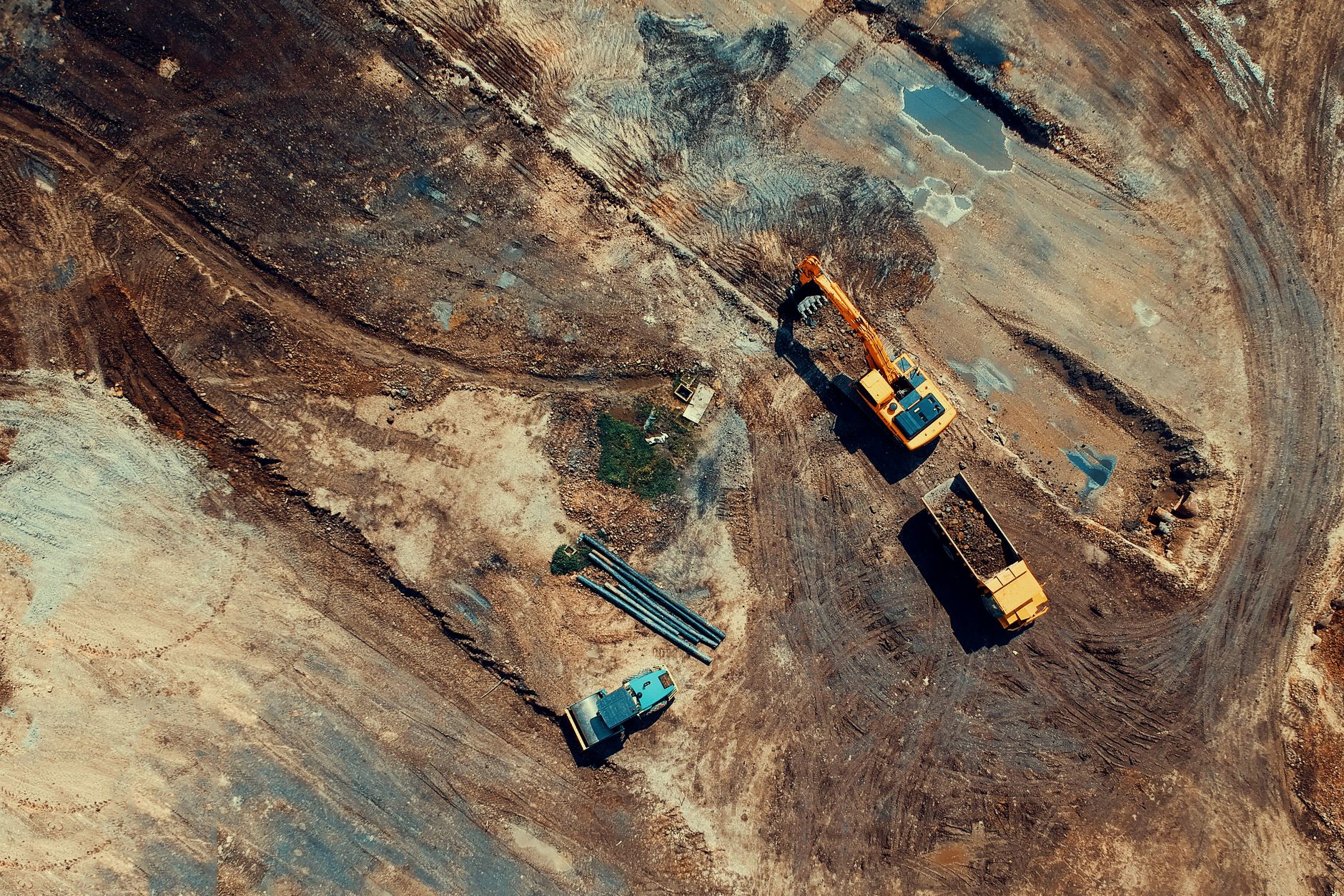 Viabilisation terrain en 2026 : ordres de grandeur réels et cas typiques — chantier construction viabilisation terrain
