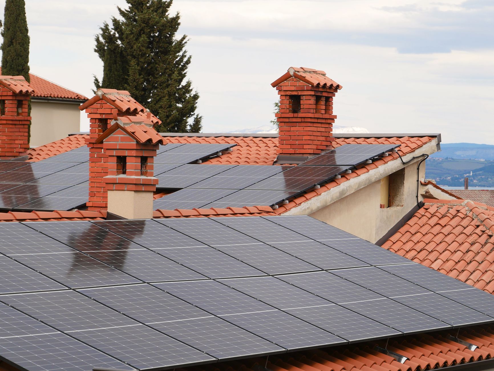 Quelle production attendre d’un panneau solaire 400 W ? — installation de panneau solaire sur toit